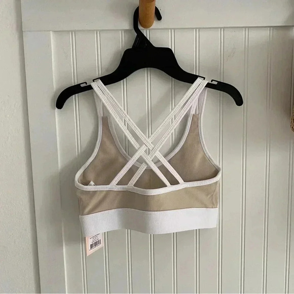 Wilo the Label Women’s Ribbed Sports Bra and Swift Short Clay Set Small - Picture 6 of 12